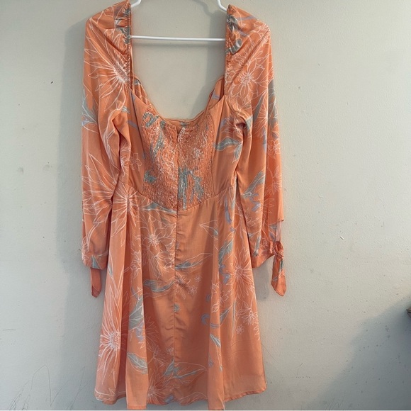 ASTR the label Women's Long Sleeve Windsor Mini Dress Size L - Picture 4 of 16